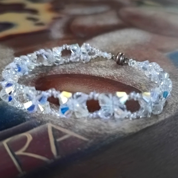 Wowered Bracelet - Picture 1 of 1